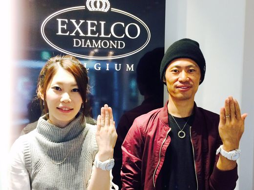 どこから見てもダイヤモンドがキラキラしていて、でも派手すぎないデザインが気に入りました_462