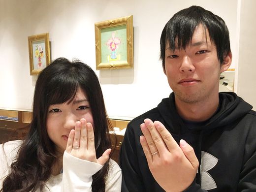 ストレートのリングにシンプルですっきりしたデザインが気に入りました_784