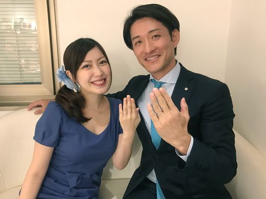 婚約指輪と結婚指輪を二重づけした時の形がとてもキレイで気に入っています_433