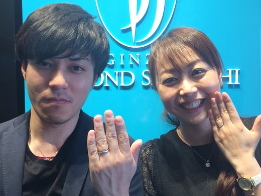 上品で飽きのこない結婚指輪のデザインで、これからずっと着けていけそうだと思いました_223