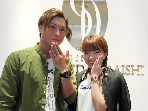 好きなようにマット加工してくれたことと、刻印だけでなく、誕生石も入れられたのが良かったです_407