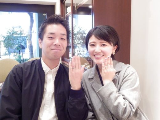 エメラルドカットダイヤが素敵だったので決めました！