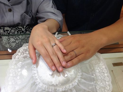 ステキな指輪を一緒にえらんで頂いてありがとうございます