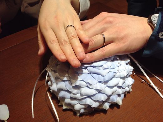 今後、一緒に選んで頂いた指輪を大にしていきたいと思います