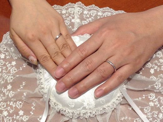 ダイヤの大きさ、プラチナの綺麗さに魅力を感じました