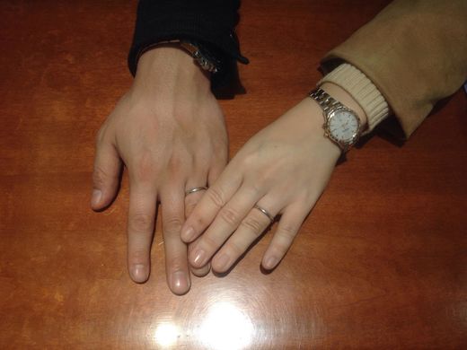 指輪の内側の誕生石が気に入りました