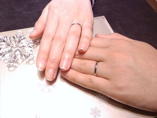 つけ心地とシンプルなデザインが決め手でした！