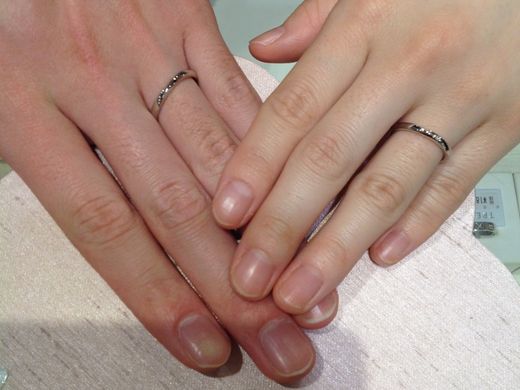 丁寧な説明で自分達のお気に入りの物を見つけることができました