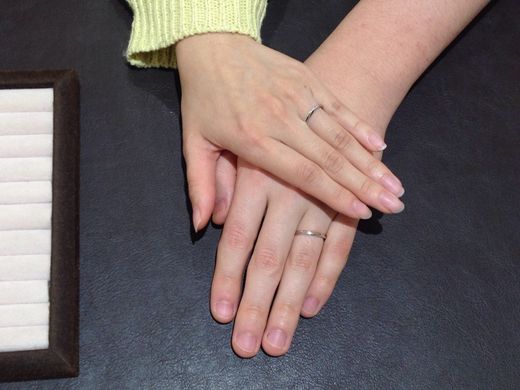 自分の好きな指輪を見つけることができました