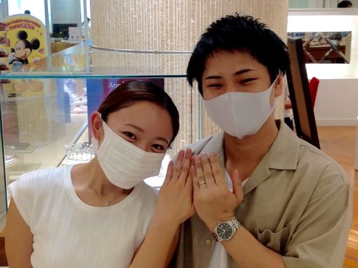 指輪を選んでいる間のお話も楽しかったです。