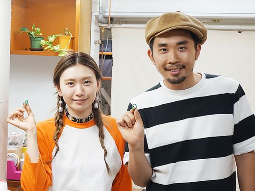 資料を持参して好みの結婚指輪を手作り！