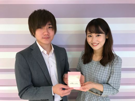 ドレスのイメージを、憧れのハーフエタニティで。