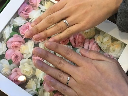 デザインと価格が決め手に