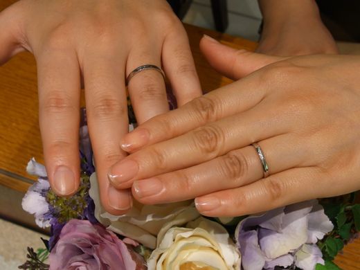 婚約指輪・結婚指輪　共に購入させて頂きました。