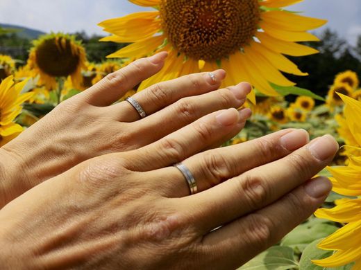 傷付きにくいシンプルな指輪