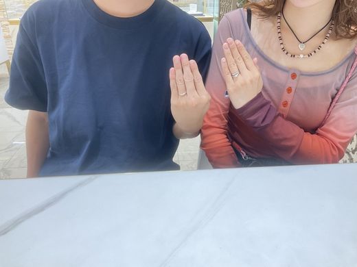 滋賀県 ロゼットの結婚指輪と日本で品質のいい鍛造技術のアイデアルプリュフォールの結婚指輪をご成約頂きました