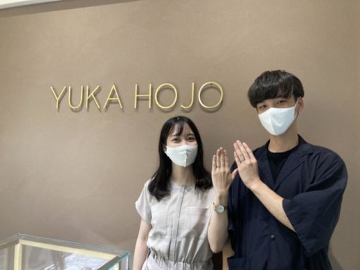 大阪都島区｜アンティーク調なノイシュプールの婚約指輪・YUKAHOJOの結婚指輪をご成約頂きました