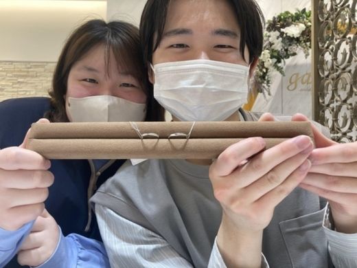 京都市右京区｜アフターサービスも安心・デザインも華奢でかわいい「クワンドゥマリアージュ」の結婚指輪をご成約いただきました