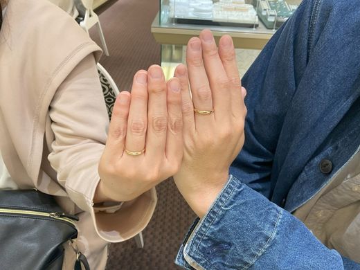 豊中市からお越しのお客様にIDEALPlusfortの結婚指輪をご成約頂きました