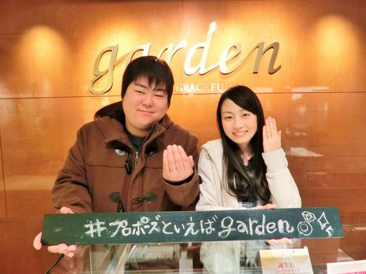 素敵な指輪が見つかり、満足しています。