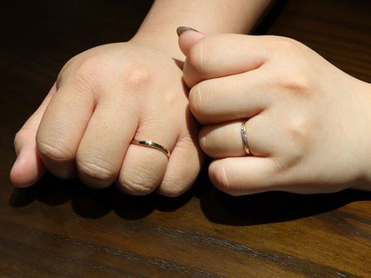 ピンクダイヤモンドはグラデーションにしてもらい、 他の人とは被らないようにアレンジにこだわりました。