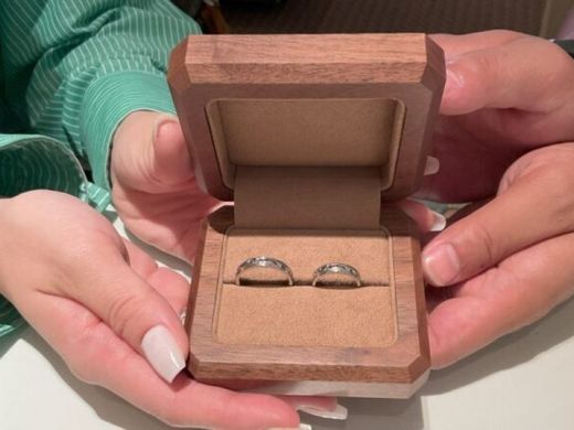 大阪府泉南郡｜ハワイアンジュエリーMakanaの結婚指輪をお選びいただきました
