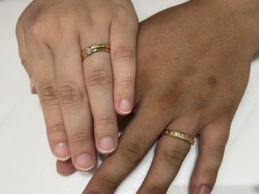 京都市南区|ハワイアンジュエリーMakana(マカナ)の婚約指輪と結婚指輪をご成約いただきました
