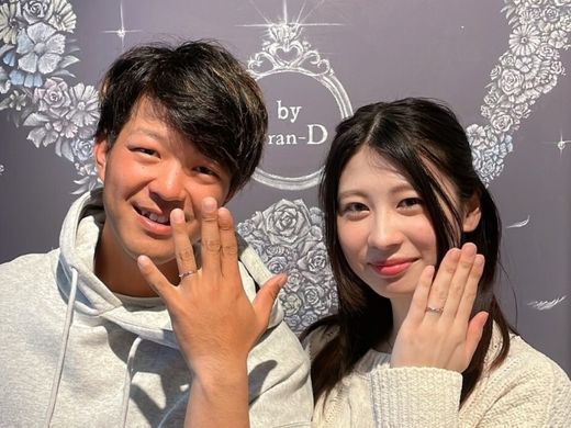 シンプルを極めた細身の結婚指輪♪