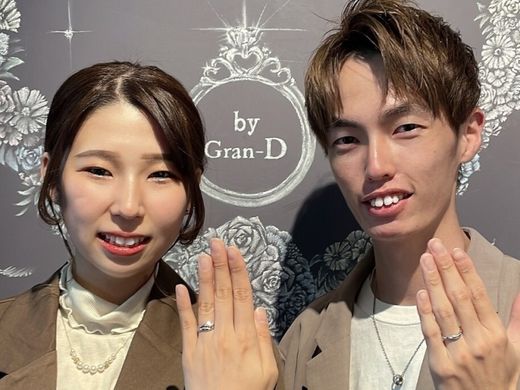 一体感があり重ね着けも楽しめる♪