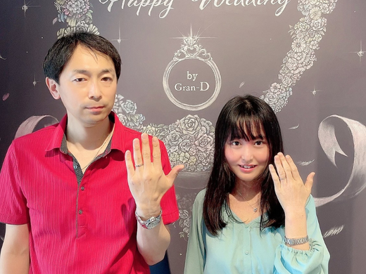 ピンクゴールドをさりげなく♪