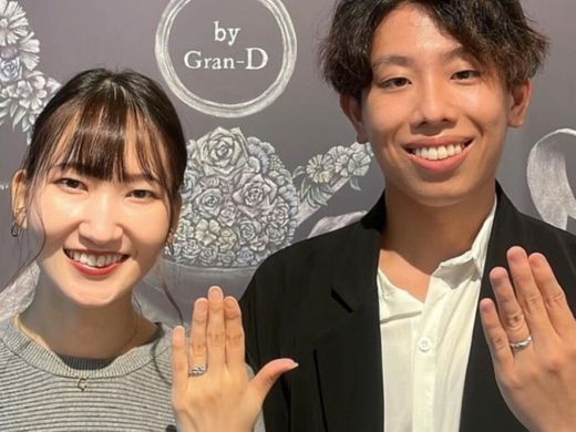 婚約指輪と結婚指輪がピッタリ重なる一体感♪