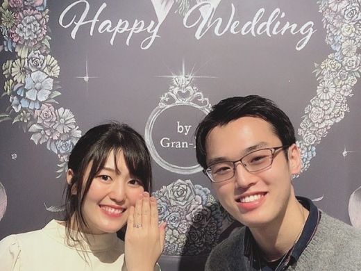 プロポーズ大成功！思わず歌っちゃう婚約指輪♪