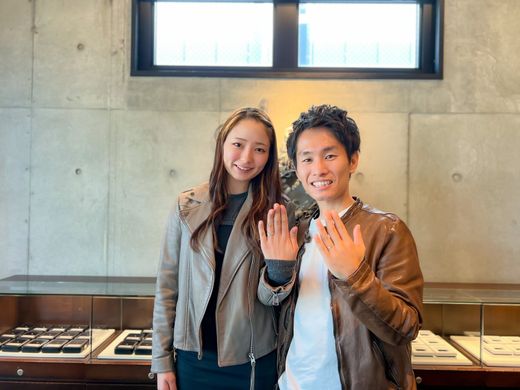 ピンクダイヤモンドを入れたくてアイズストーンを選びました！