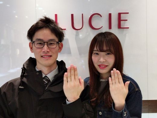 結婚指輪は華奢可愛いLUCIEのLeafage