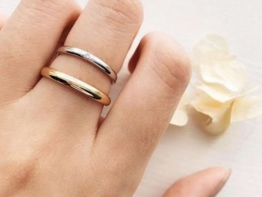 シンプルで丸みのある「幸せのカタチ」のデザインが気に入りました！