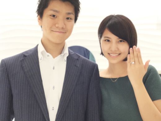 キラキラ輝く一粒石エンゲージリング