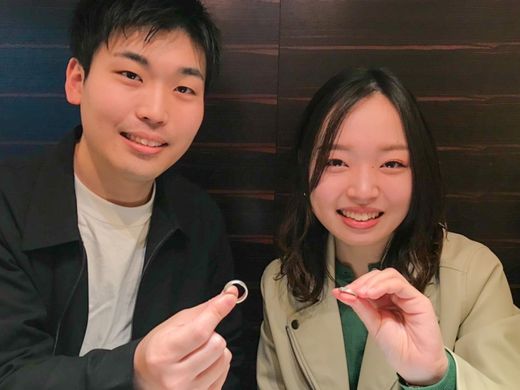 つながるカタチで出来上がったふたりだけの結婚指輪