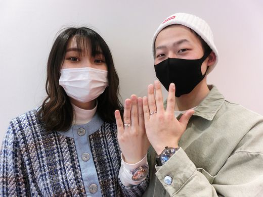 初めての指輪選びで来店しました