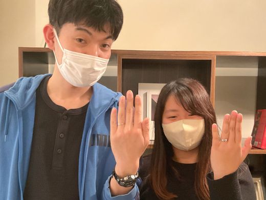 婚約指輪を渡した時、とても喜んでもらえました！