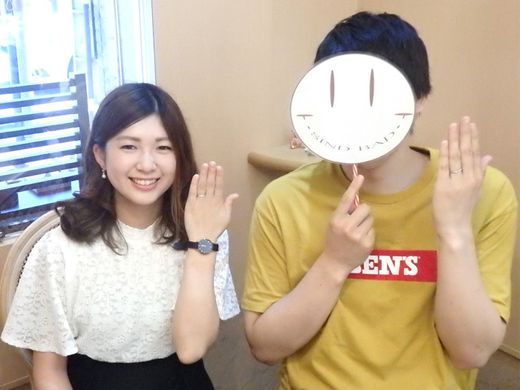 婚約ペンダントと結婚指輪