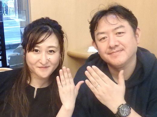 私の両親と同じ、彫り模様の結婚指輪
