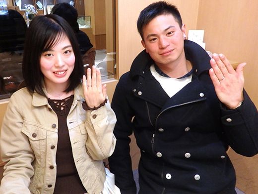 サプライズプロポーズのバラケースに感激！