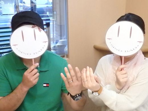 指輪のタイプは違っても、製法はお揃いの『鍛造』で