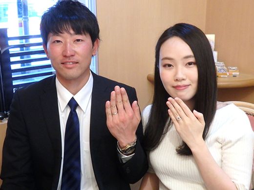 『THE・婚約指輪』『THE・結婚指輪』という雰囲気の、定番的なものは選びたくなかった