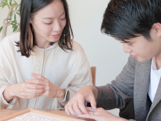 アイデアと手仕事がぎゅっと詰まった結婚指輪