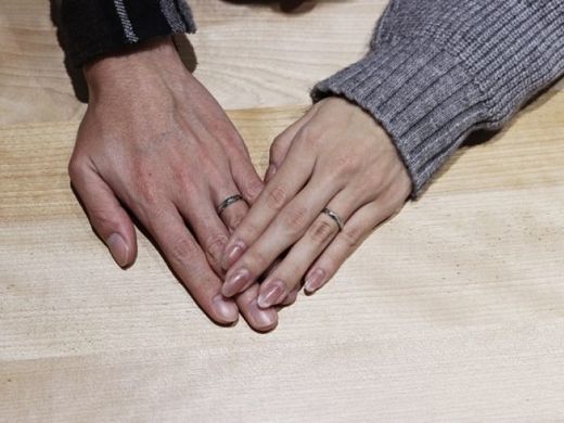 指輪とともに幸せになります。