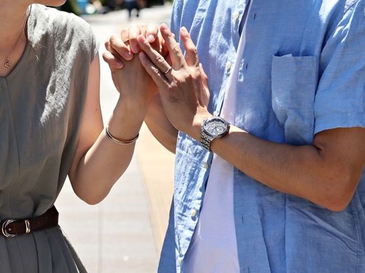 ジュエリー店を巡る中で