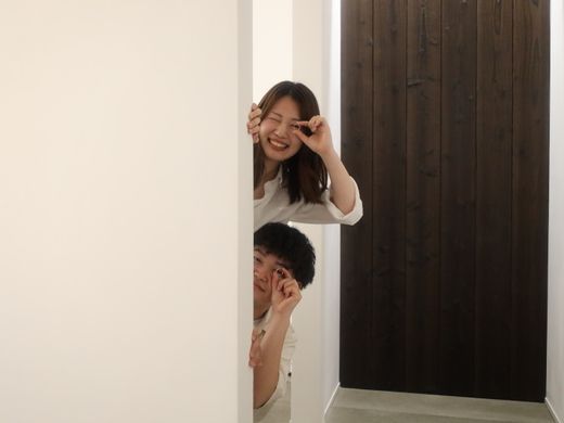 和のイメージの指輪を探していた