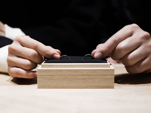 寄り添うふたり