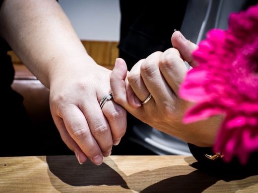 ふたりを包む風